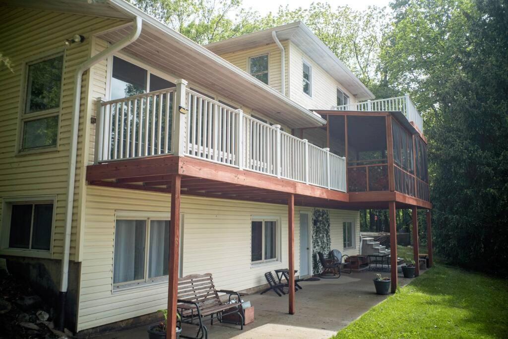 Finn'S Hideaway -Modern Family River Home Keokuk Kültér fotó